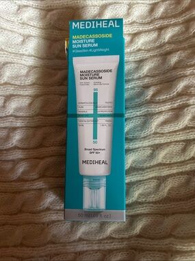 Mediheal Madecassoside Moisture Sun Serum SPF 50+ – 50 ml